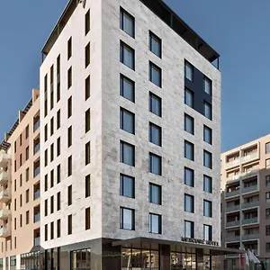Mercure Tiran