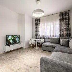  Apartment Miku Apartment-city Walk 1bd Stylish Albania